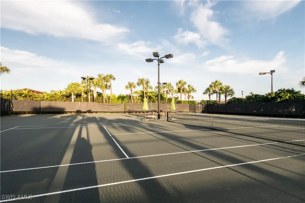 9425 Glenforest Drive Naples FL 34120