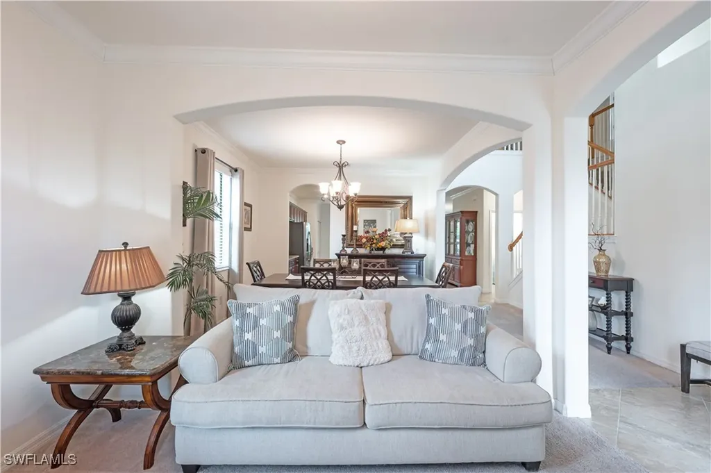 9425 Glenforest Drive Naples FL 34120