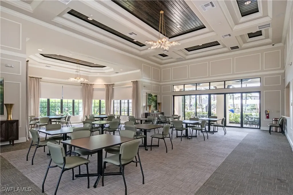 9425 Glenforest Drive Naples FL 34120