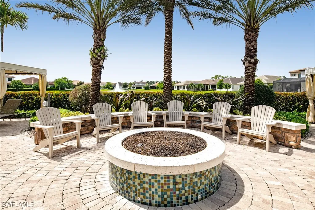 9425 Glenforest Drive Naples FL 34120