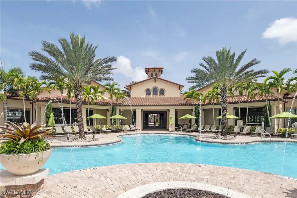 9425 Glenforest Drive Naples FL 34120