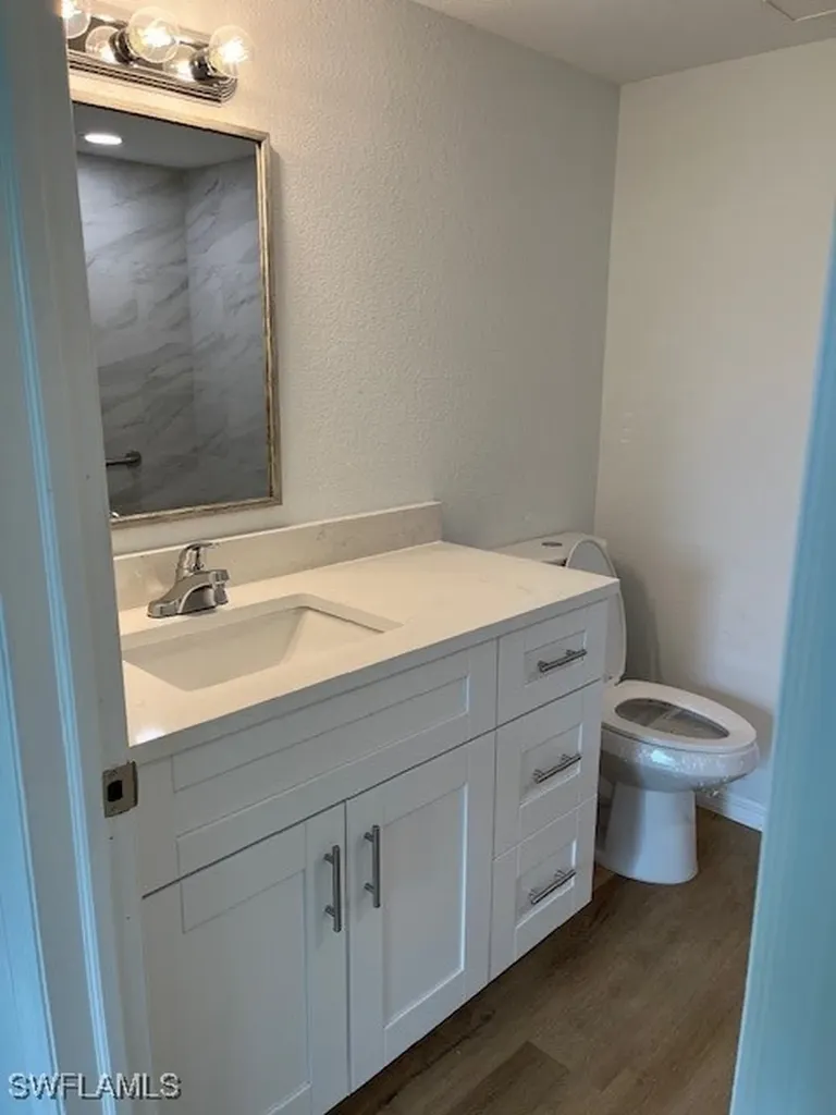 16881 Davis Road Fort Myers FL 33908