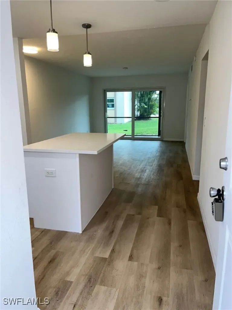 16881 Davis Road Fort Myers FL 33908