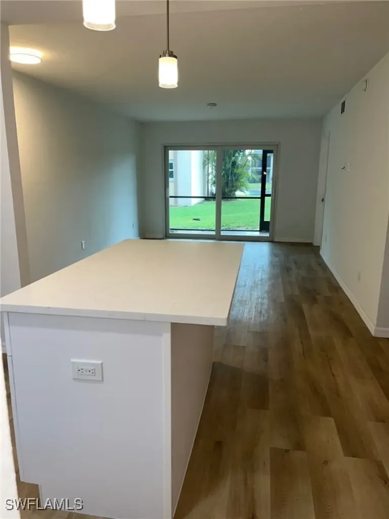 16881 Davis Road Fort Myers FL 33908