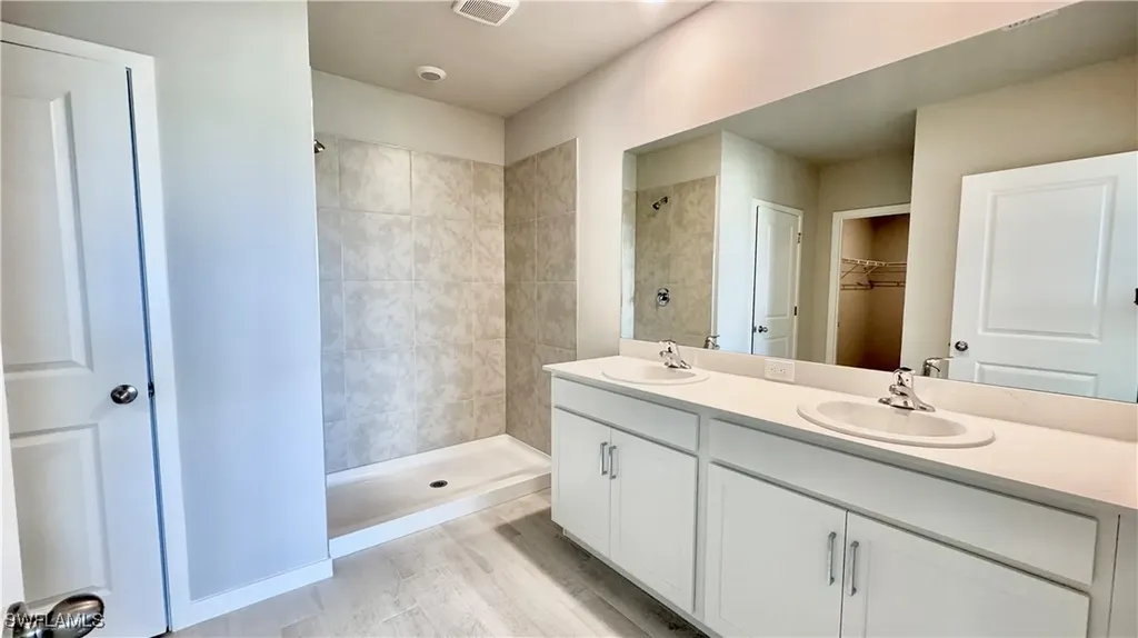 17710 Shade Tree Loop Babcock Ranch FL 33982