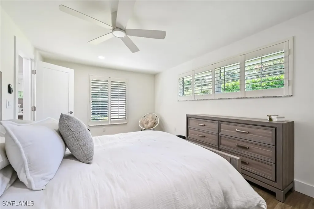 646 Park Shore Drive Naples FL 34103