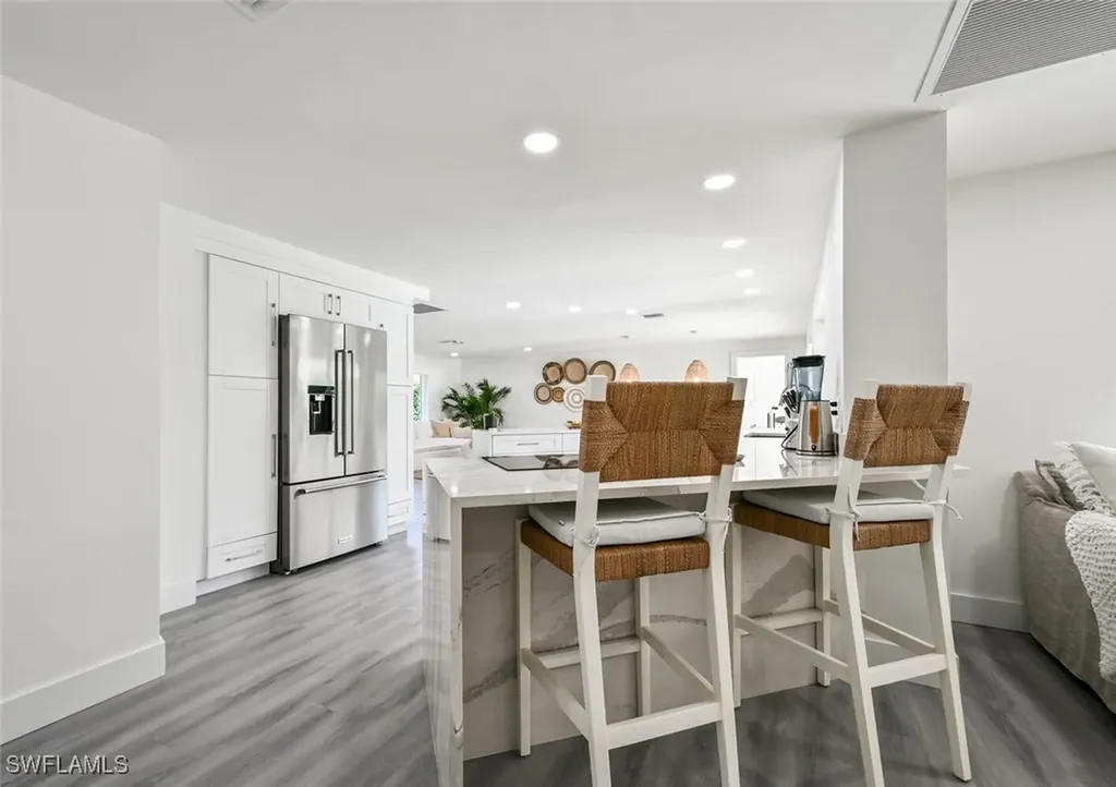 646 Park Shore Drive Naples FL 34103