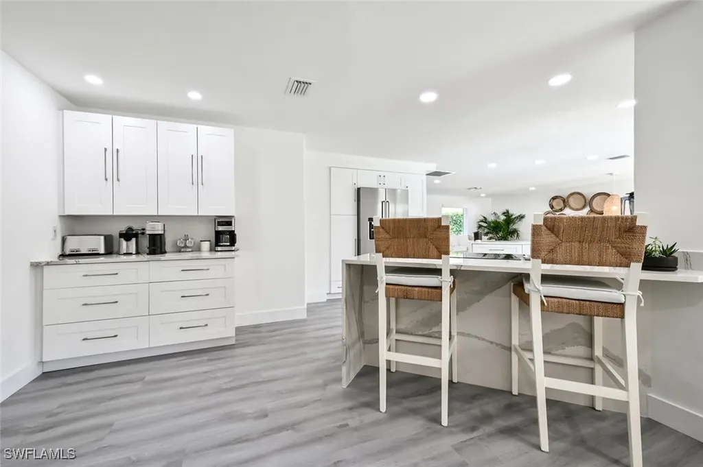 646 Park Shore Drive Naples FL 34103