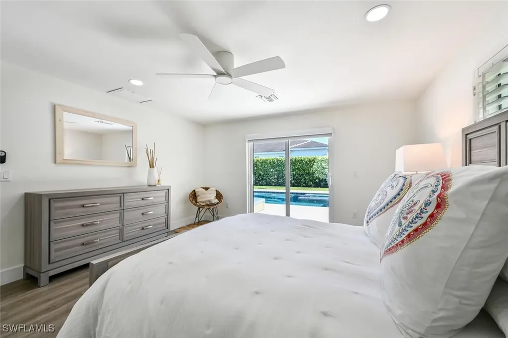 646 Park Shore Drive Naples FL 34103