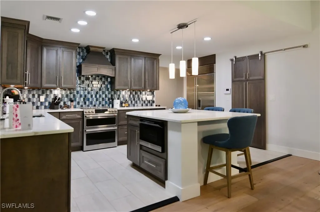 18220 Elmwood Drive Alva FL 33920