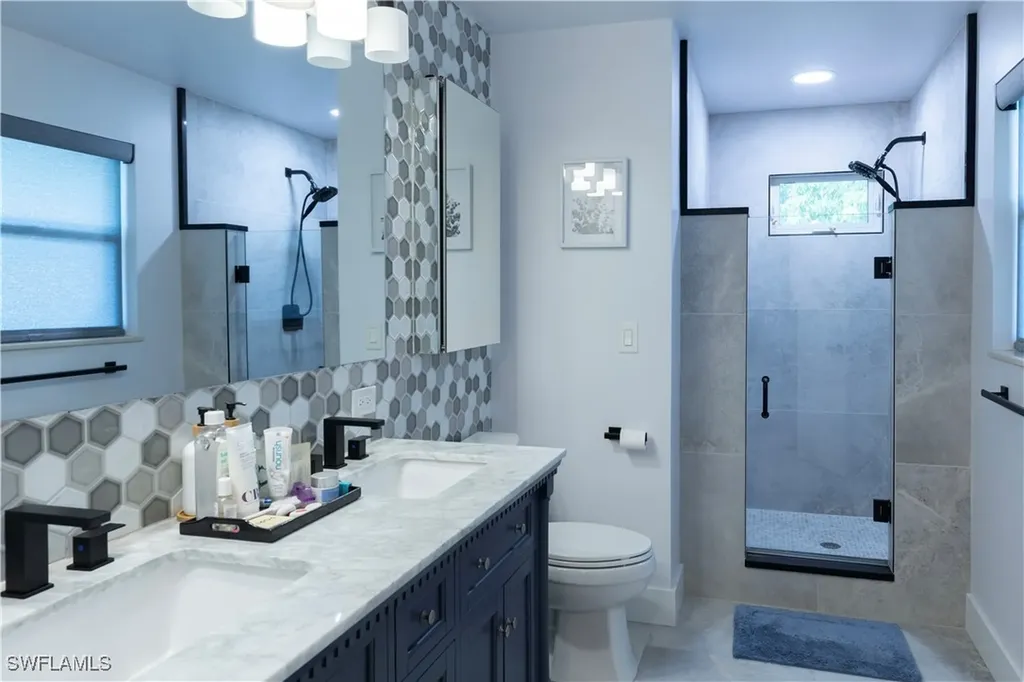 18220 Elmwood Drive Alva FL 33920