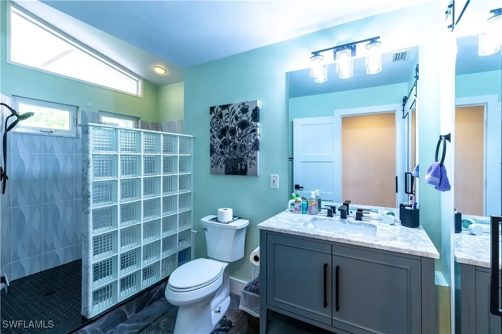 18220 Elmwood Drive Alva FL 33920