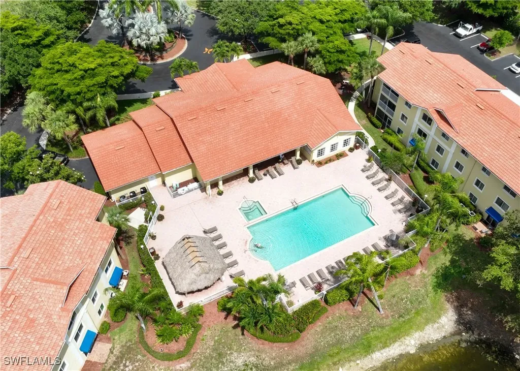 8264 Key Royal Circle Naples FL 34119