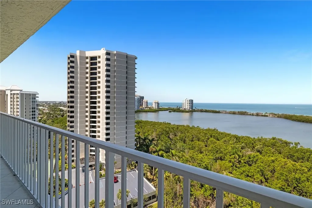 5550 Heron Point Drive Naples FL 34108