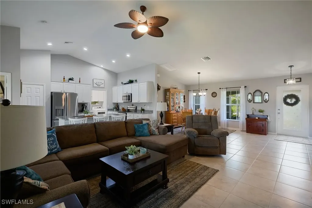 2804 NW 6th Street Cape Coral FL 33993