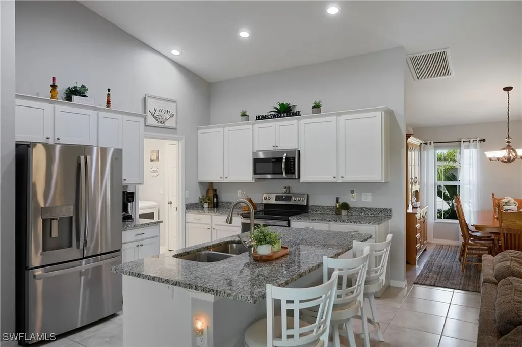 2804 NW 6th Street Cape Coral FL 33993