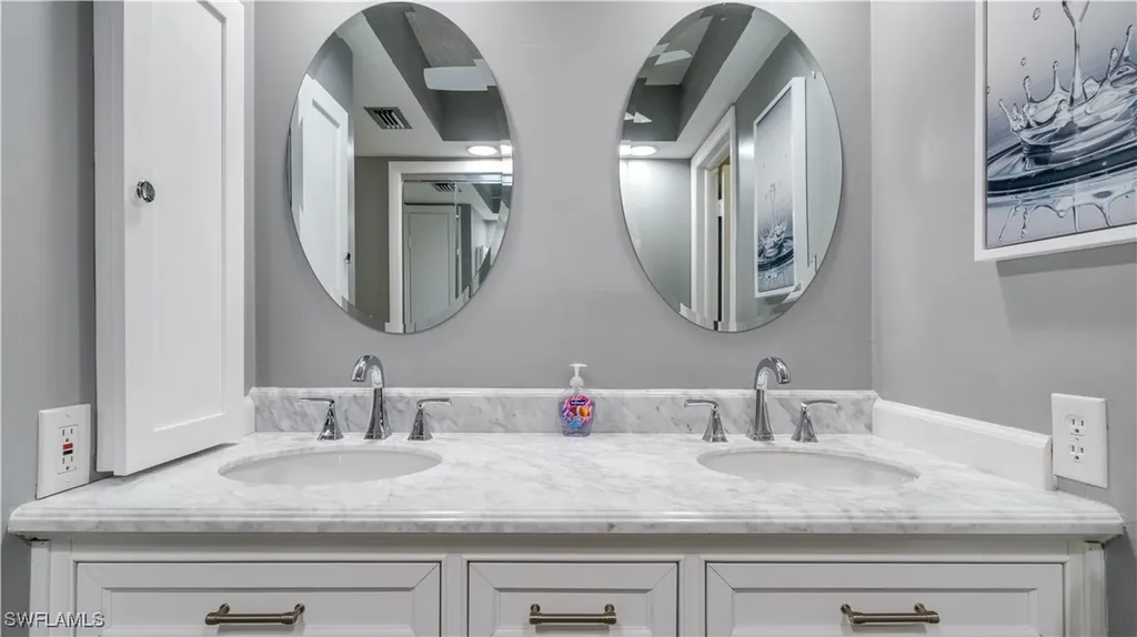 1333 SE 40th Terrace Cape Coral FL 33904