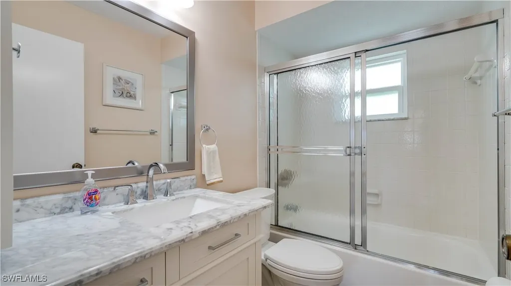 1333 SE 40th Terrace Cape Coral FL 33904