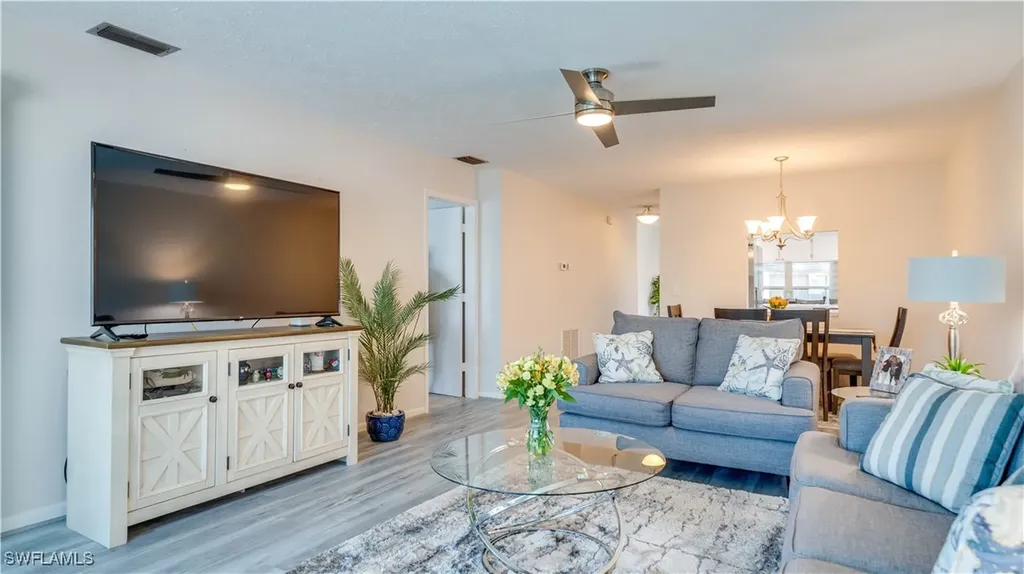 1333 SE 40th Terrace Cape Coral FL 33904