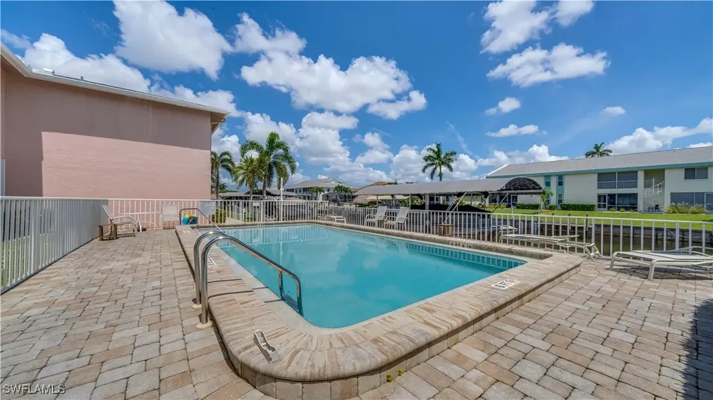 1333 SE 40th Terrace Cape Coral FL 33904