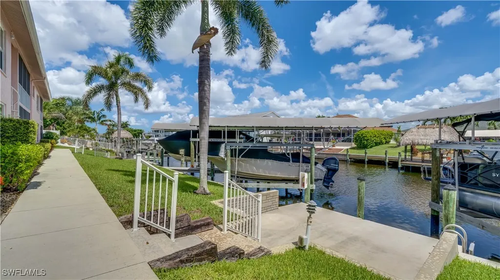 1333 SE 40th Terrace Cape Coral FL 33904