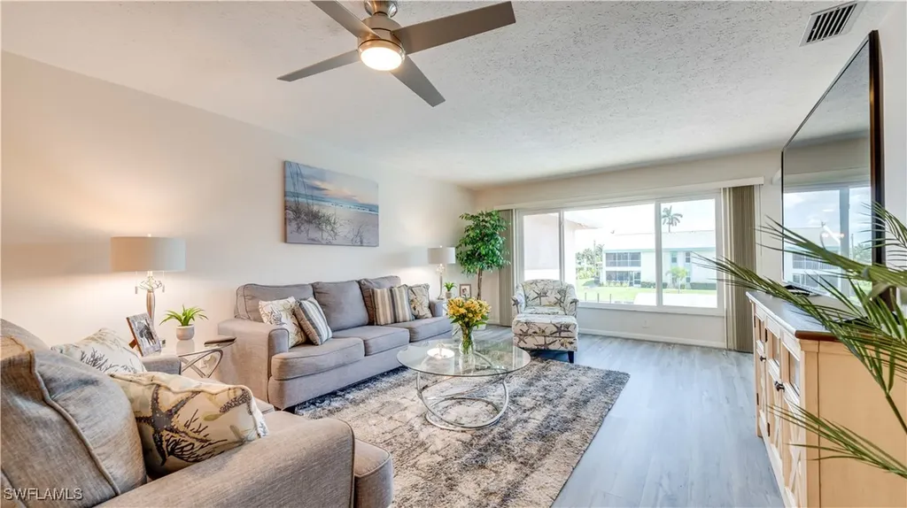 1333 SE 40th Terrace Cape Coral FL 33904