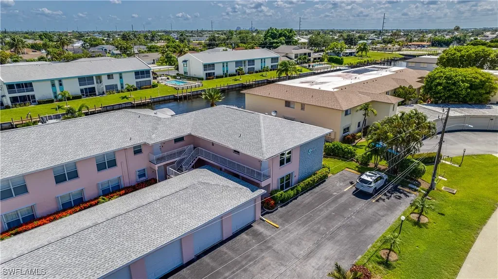 1333 SE 40th Terrace Cape Coral FL 33904