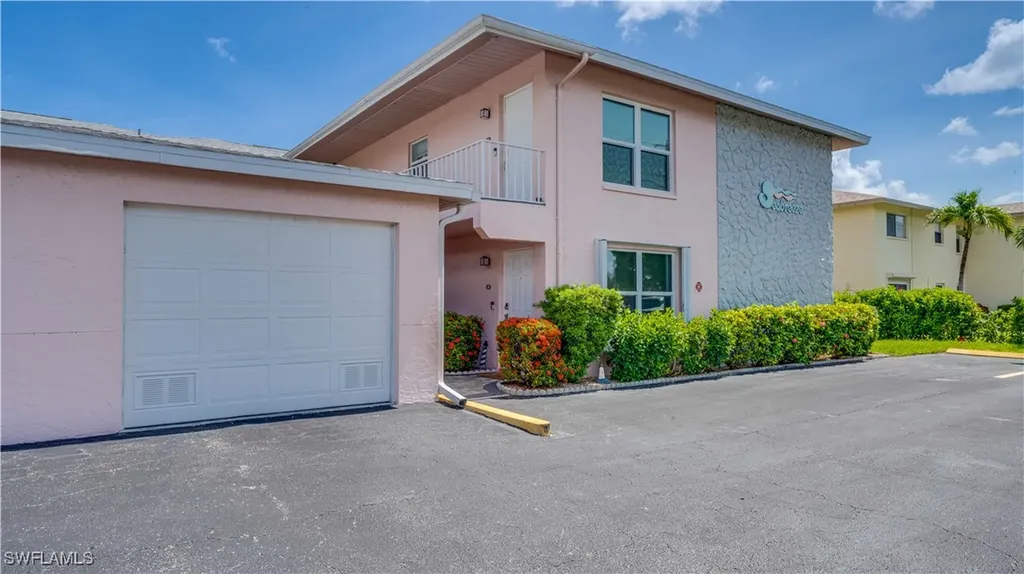 1333 SE 40th Terrace Cape Coral FL 33904