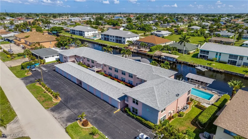 1333 SE 40th Terrace Cape Coral FL 33904