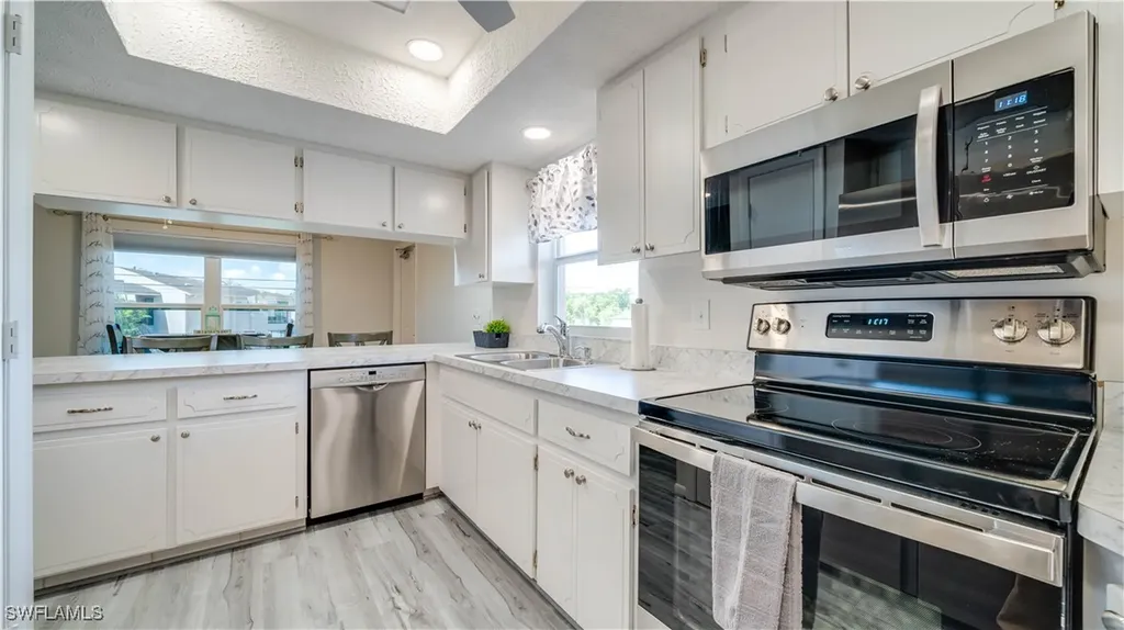 1333 SE 40th Terrace Cape Coral FL 33904