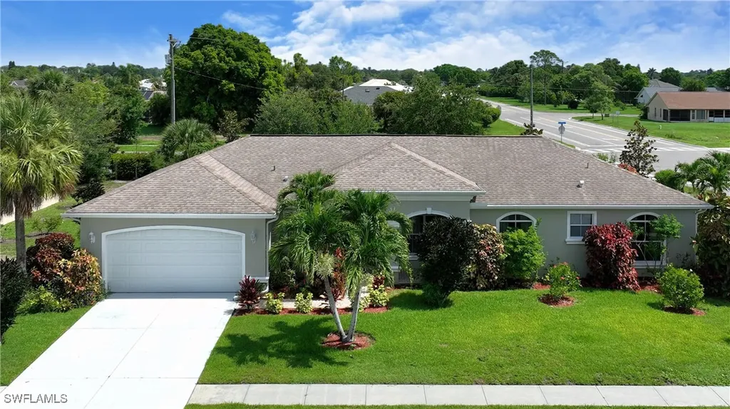 599 Genevieve Drive Lehigh Acres FL 33936