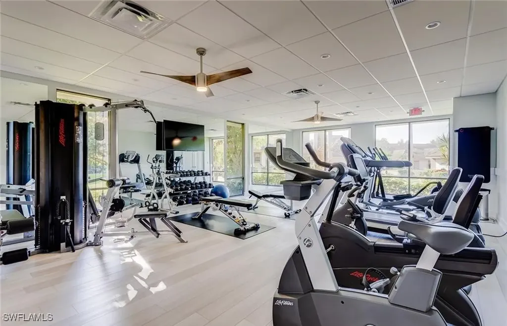 555 Park Shore Drive Naples FL 34103