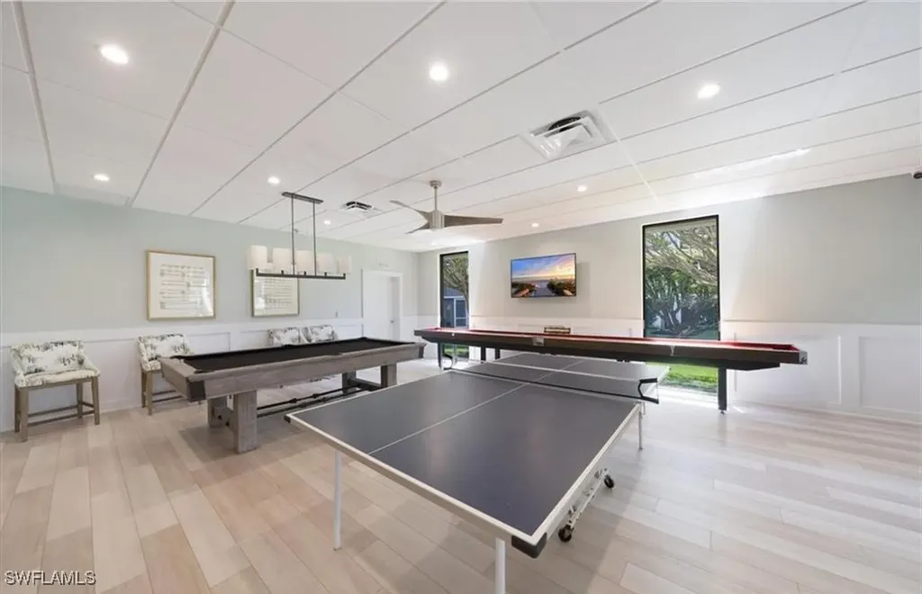 555 Park Shore Drive Naples FL 34103