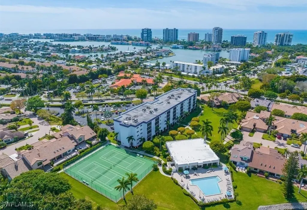 555 Park Shore Drive Naples FL 34103