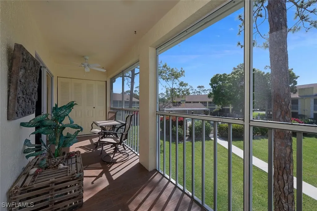 2670 Kings Lake Boulevard Naples FL 34112