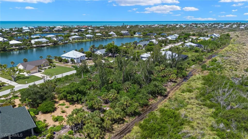 554 Lake Murex Circle Sanibel FL 33957