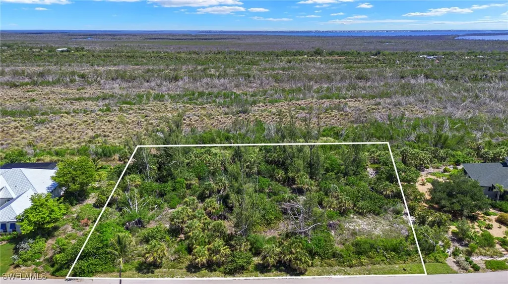 554 Lake Murex Circle Sanibel FL 33957