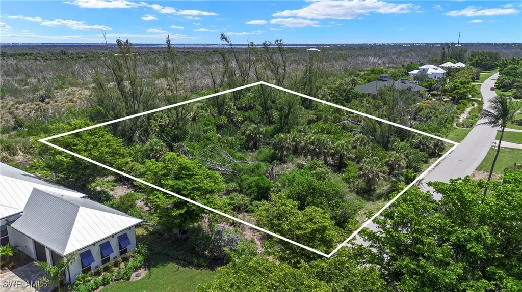 554 Lake Murex Circle Sanibel FL 33957