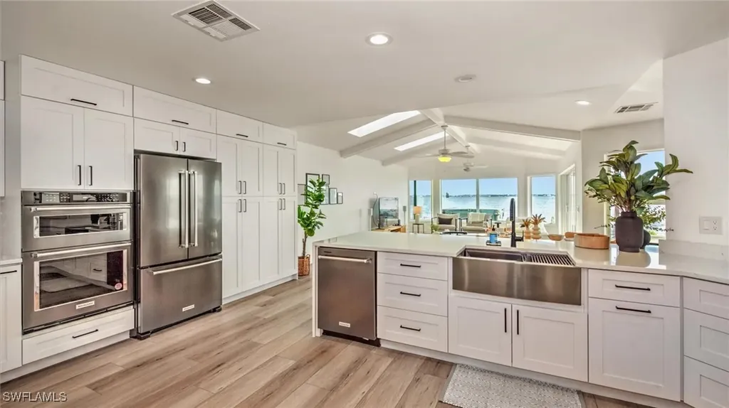 3123 SE 22nd Place Cape Coral FL 33904
