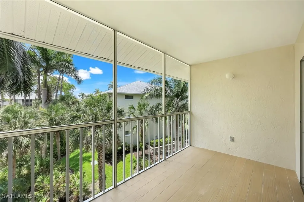 3002 Sandpiper Bay Circle Naples FL 34112