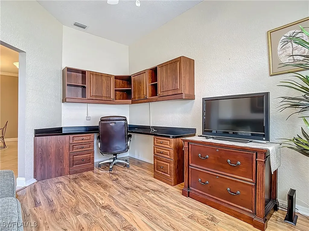 2050 Rio Nuevo Drive North Fort Myers FL 33917