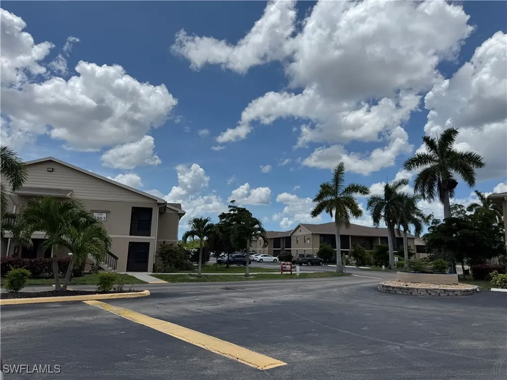 5307 Summerlin Road Fort Myers FL 33919