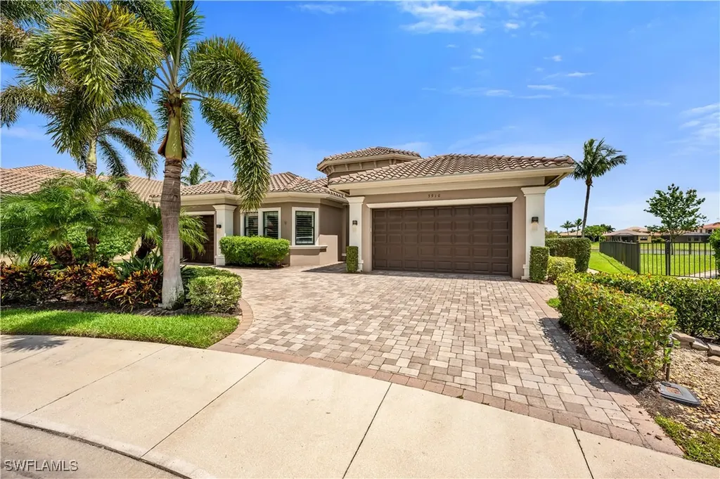 3910 Glacier Court Naples FL 34119