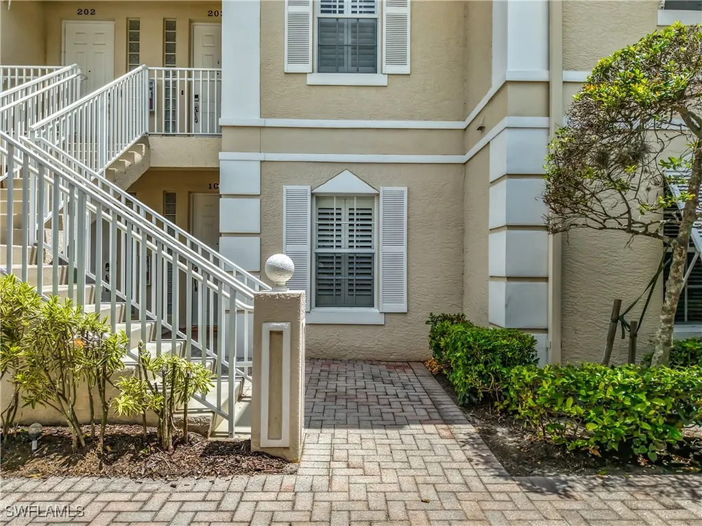 1340 Sweetwater Cove Naples FL 34110