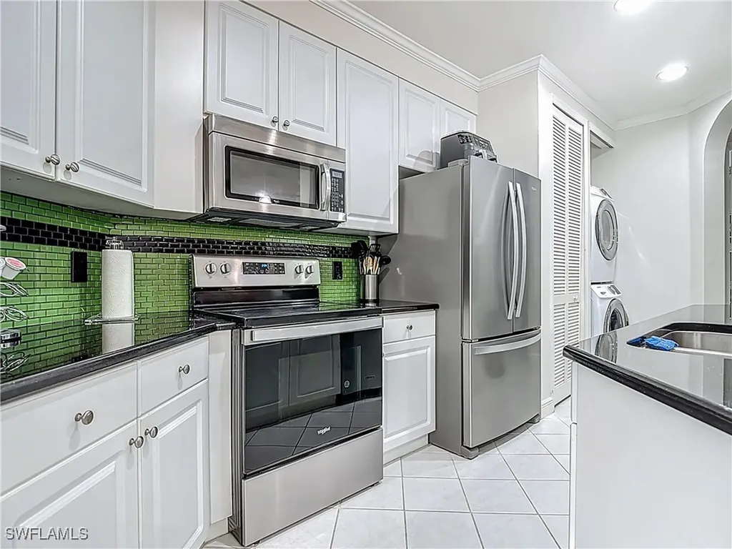 1340 Sweetwater Cove Naples FL 34110