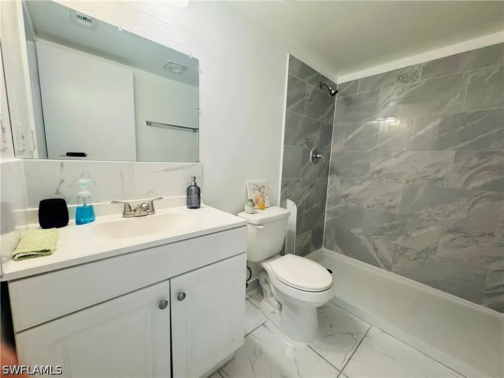 1000 Manatee Road Naples FL 34114