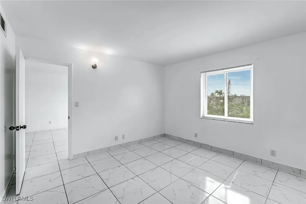 1000 Manatee Road Naples FL 34114