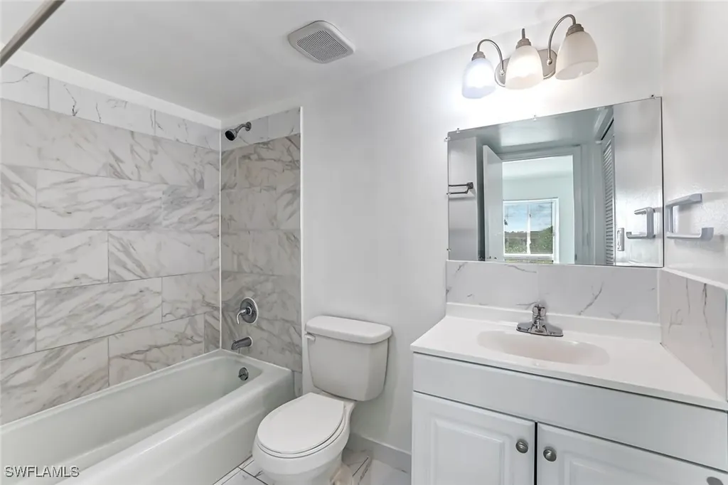 1000 Manatee Road Naples FL 34114