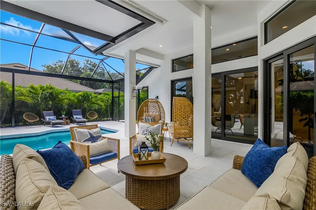 1984 Mission Drive Naples FL 34109