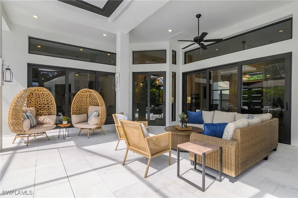 1984 Mission Drive Naples FL 34109